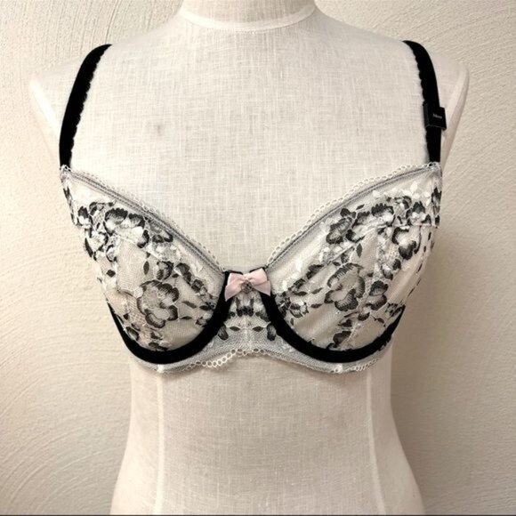 NWT Victoria’s Secret Body By Victoria Black & White Unlined Demi Sz 34DD - Picture 1 of 8